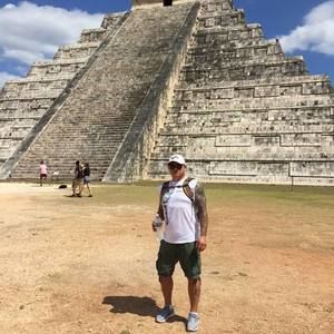 Meet your Posher, Eddie